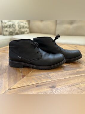 Clarks Men’s Black Leather Chukka Boots - Pebble Grain